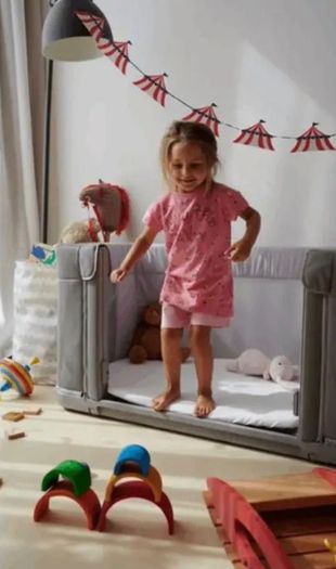 Chicco Next2Me Forever Bedside Crib & Cot