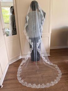 White wedding veil