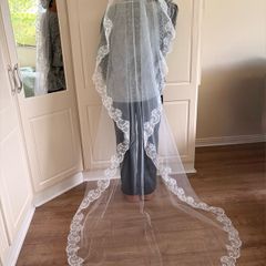 White wedding veil