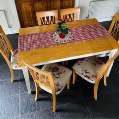 Dining / Kitchen Table & 6 Chairs