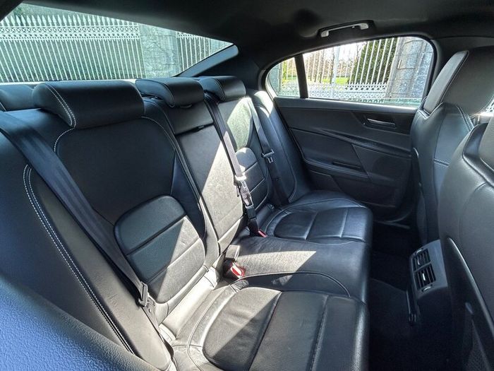 2015 Jaguar XE R-Sport Fresh NCT