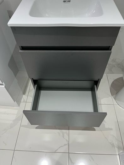 Special offer deal Brand New 600 Anthracite Floor Standing Unit and Basin