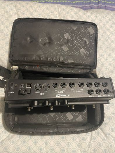 line 6 HX FX with carry case in mint condition for sale