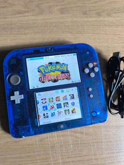 Nintendo 2DS with 20 games
