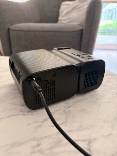 Giaomar Model C11 Movie Projector