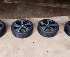 VW Golf GTI Austin 18 Alloy Wheels + Tyres 225/40