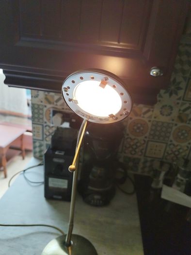Reading lamp