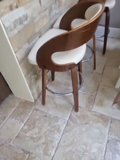 Kitchen high stools