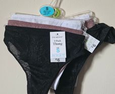 2 Pack of Thongs S & M BNWT