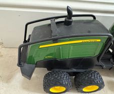 Bruder John Deere C441R Baler / Wrapper