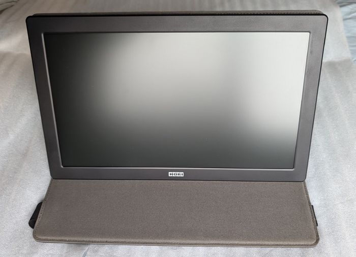 Hori Portable Gaming Monitor PS4-087