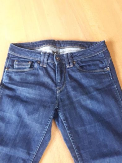 Pepe Jeans - slim fit, low waist
