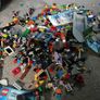 lego mix of retired pieces Image 8