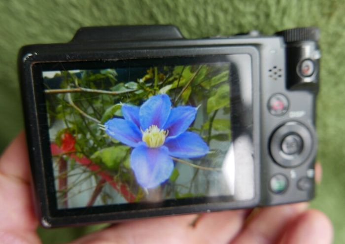 Maginon SZ-24 Digital Compact Camera 16,1MP - 24 x Optical Zoom Tested (battery cover is missing)