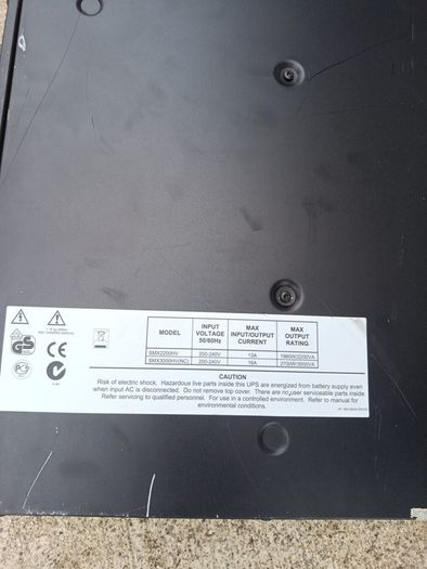 apc UPS 3000