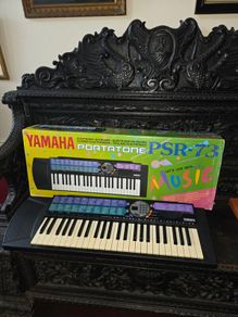 Yamaha Portatone PSR-73 Electronic Keyboard