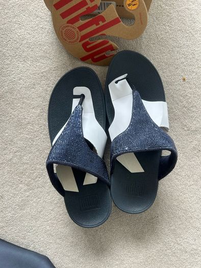 FitFlops New Electra Super Navy Toe-Post & Two Bar Slides gold