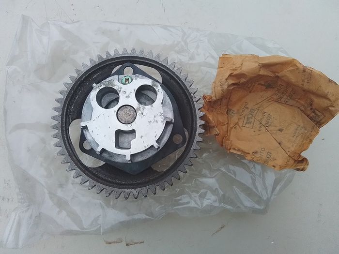 Ford Engine Oil Pump.