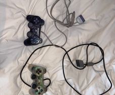 2 Ps1 controllers