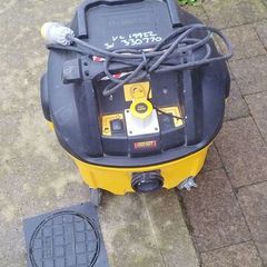 dewalt DWV 901L wet/dry vacuum