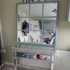 glass table and mirror