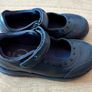 Mayoral girls leather school shoes (size UK9.5) Image 4