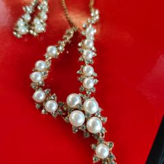 Pearl jewellery set