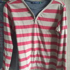 tops boy , reserved h and m barely worn 6/7 years old 9 each