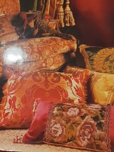 Classic Fabrics  In Very Good Condition From Pet Smoke Free Home