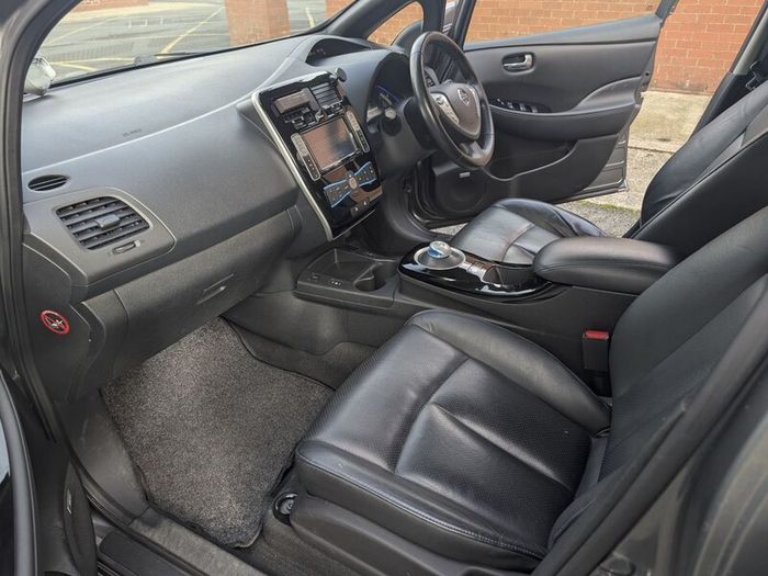 Nissan Leaf Tekna 30kWh  Top Spec