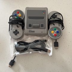SNES mini Super Nintendo ( 21 games included)