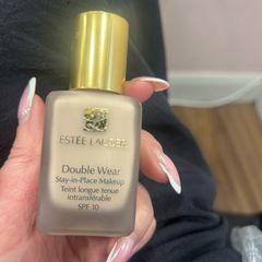 Estee Lauder 1C0 Shell Day Wear Foundation , new.