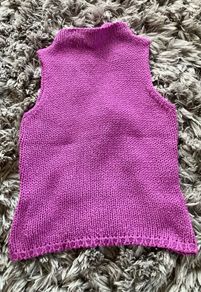 Sleeveless jumper