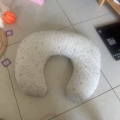 breast feeding pillow
