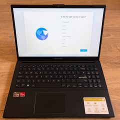 Asus Vivobook Go E1504F laptop