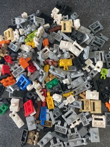 LEGO Clip pieces