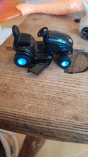 siku 1312, Riding Lawn Mower, Scale: 1:32