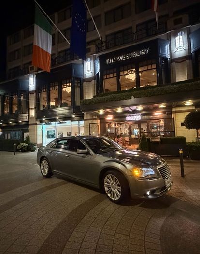 Chrysler 300c Car Hire for your special occasion