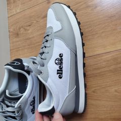Ellesse trainers