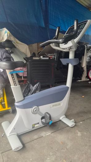 precor 885 upright bikes