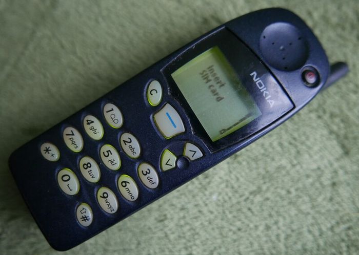 Original Nokia 5110 2G GSM 900 - works well