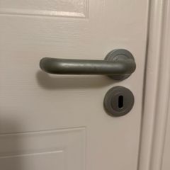 4 sets door handles on rose and escutcheons