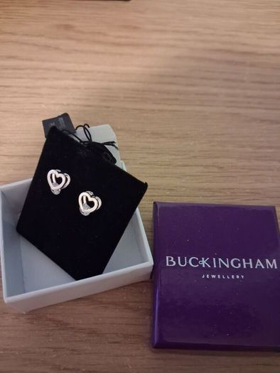 silver heart earrings brand new