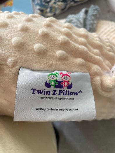 Twin Z Pillow