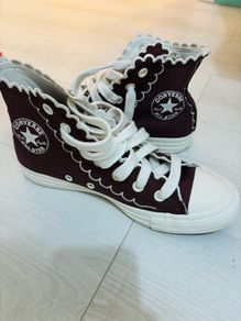 Brown converse size UK6 brand new