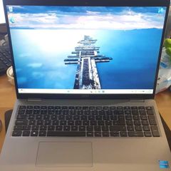 Dell Latitude 5520 - i5 | 32GB RAM | Business Laptop