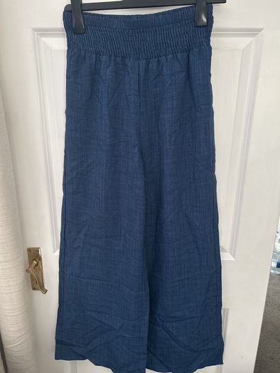 wide leg trousers