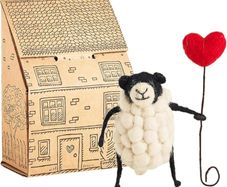 Sheply Sheep with Heart Balloon