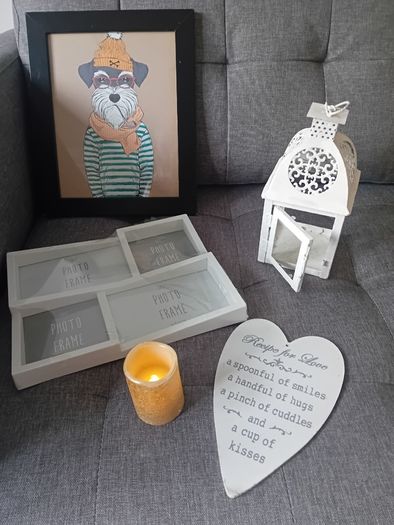 Candle holder, pictures