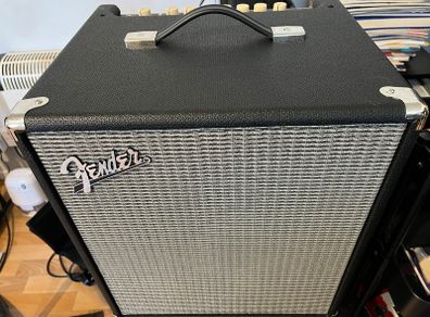 Fender Rumble 100 Bass Combo